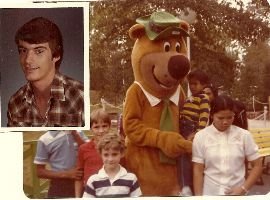 Gordon as Yogi Bear at Carowinds_small