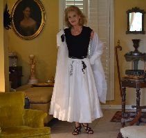 Julie as Grace Kelly 1_small