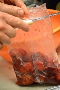 add frozen strawberries_small