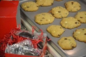 chocolate feet to place on top of the baked cookie_small