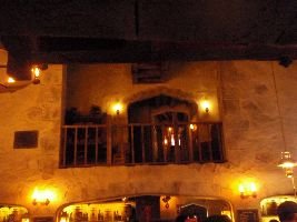 Entering the Leaky Cauldron Tavern_small