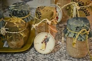 R T gifts_small