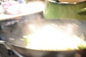 cooking the lo mein in the new wok_small