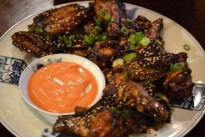 perfect terriyaki chicken wings with sauce_small