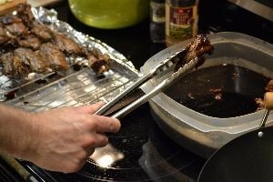 remove the chicken from the marinade_small