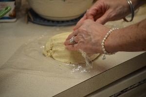 wrapping the dough for the freezer_small