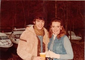 Julie and Gordon dating_small