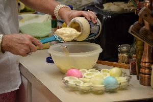 adding the mayonaise_small