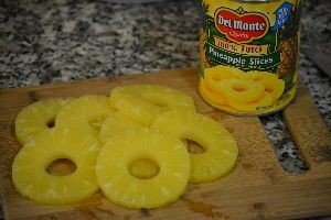 canned pineapple rings_small