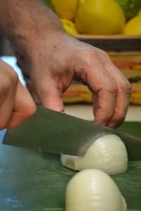 choppping onion_small