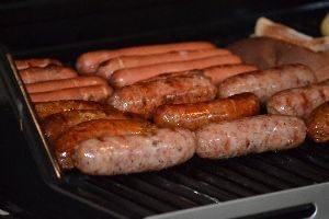 hot dogs and bratz on the grill_small