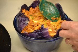 pack the mixture into the purple cabbage leaves_small