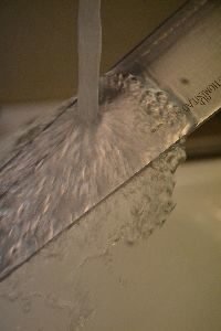 run knife under cold water_small