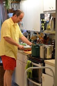 Gordon in the kitchen 2_small