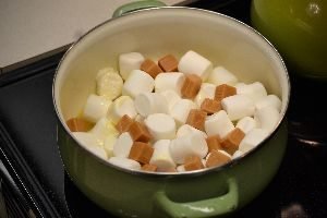 add caramels to the butter and marshmellows_small