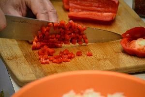 chop finely_small