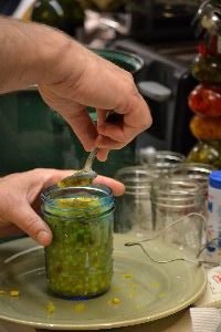 pat down with a fork or spoon and make sure the liquid does go up to the top_small