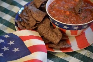 salsa and blue chips break_small