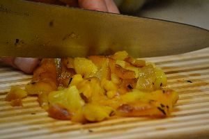 1-chop-grilled-bell-pepper-into-chunks_small