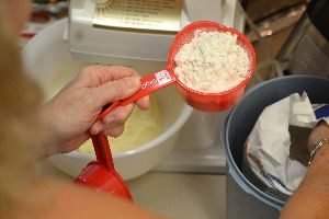 12 adding the flour_small