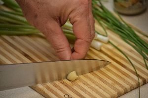 chop-garlic_small
