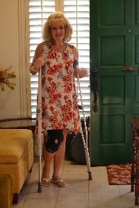 crutches julie_small