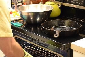 melted the shortening in the oven in the cast iron skillet_small