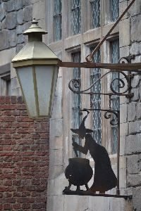 The Leaky Cauldron_small