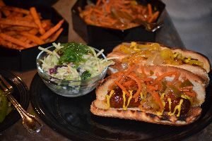 broccoli slaw with spicy seaweed_small