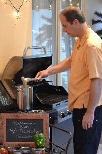 removing the brats from the pot_small