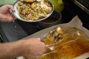 28-remove-chicken-from-parchment_small