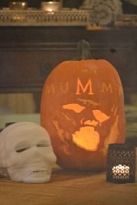 Imhoteps skull and pumpkin_small