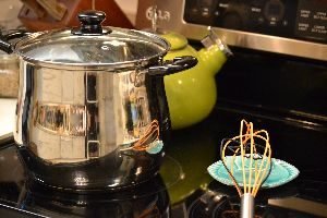 boiling-a-pot-of-pasta-for-a-side_small