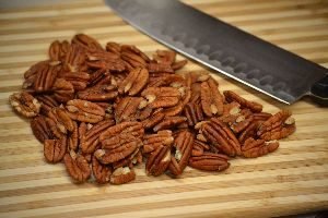 17 chop your pecans_small