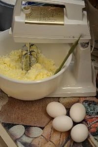 7 add your eggs_small