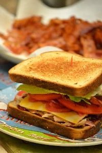 Bacon turkey sandwich_small