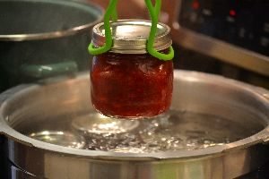 removing the jars once they are ready_small