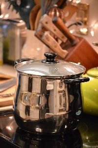 115 now it cooks on the stove top covered with the pot lid_small