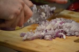 5 chopped onions_small