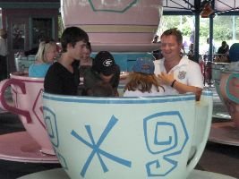 2 tea cup ride 2_small
