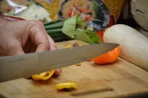 27 noodles slice off end of long pepper_small