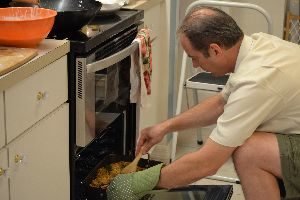 Gordon stirring noodles_small