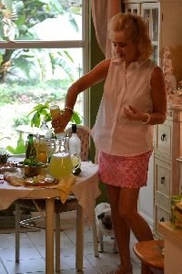 Limoncello Lemonade in the afternoon_small