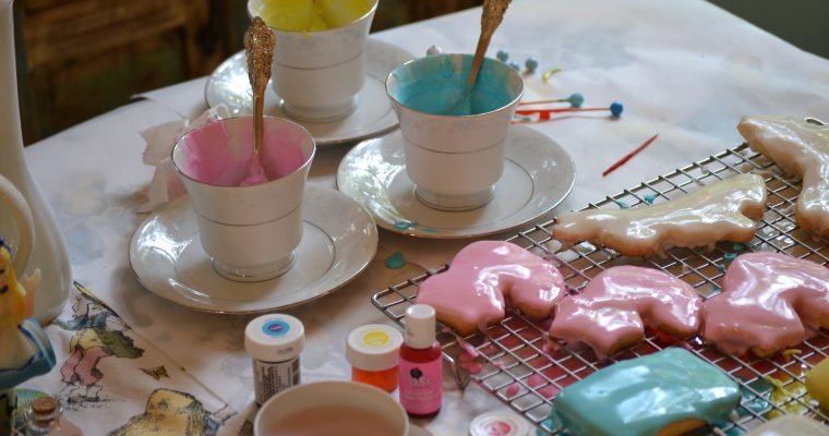 Making our Alice in Wonderland Cookies