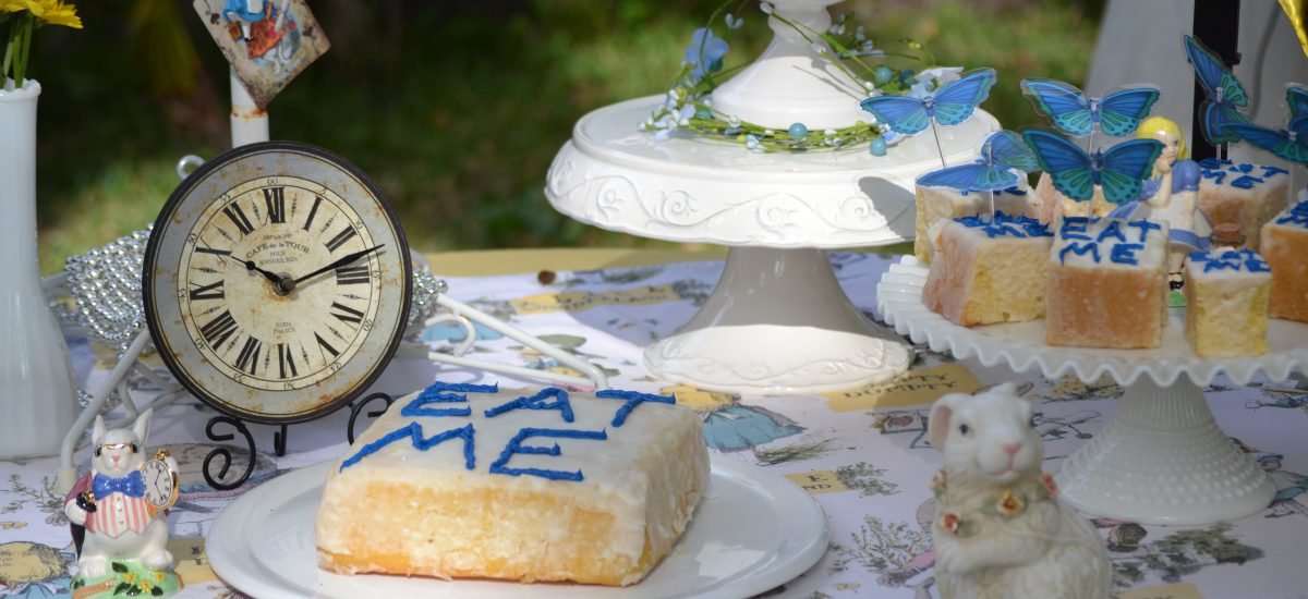 Our Alice In Wonderland “Eat Me” Cakes