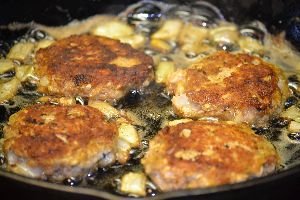 Julie%27s_salmon_patties_small