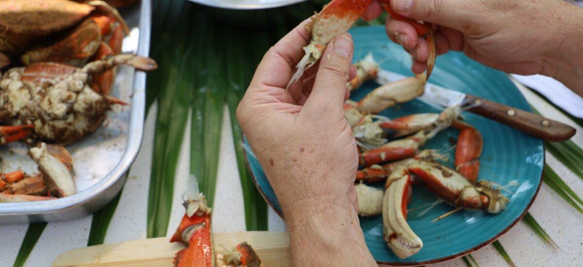 Steamin’ and Pickin’ Crab, w/ Recipes